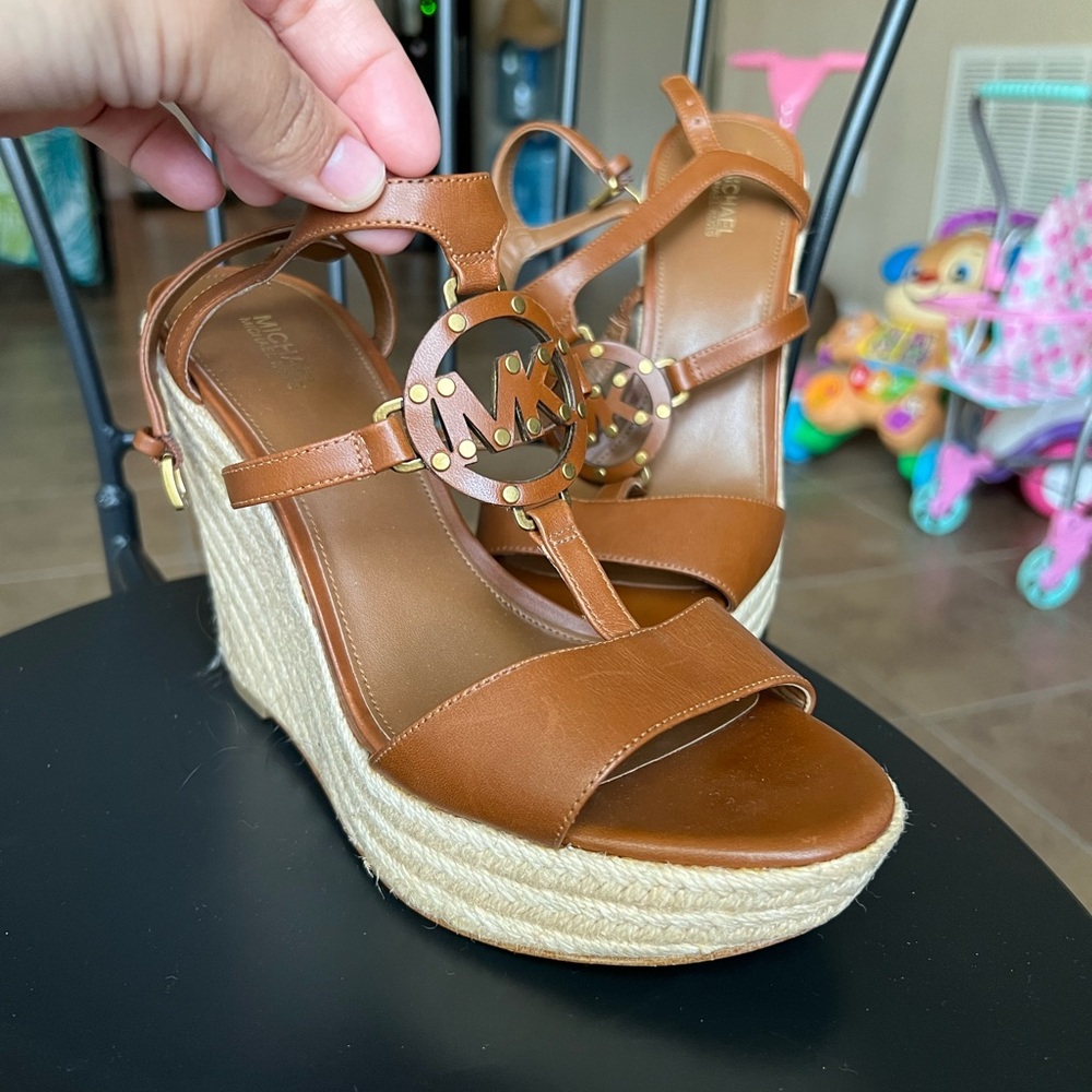 Mk wedges
